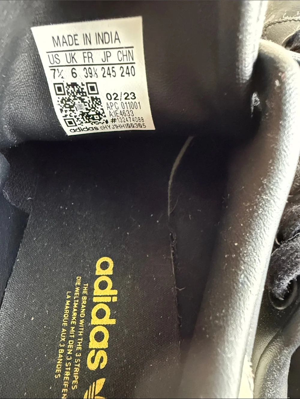 adidas Stan Smith Black woman’s Sneakers with Gold Accents